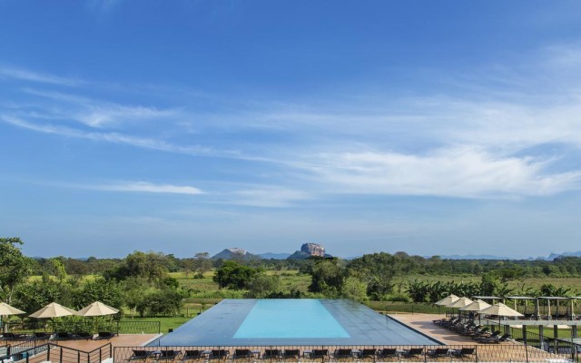 Hotels and resorts in SRI LANKA