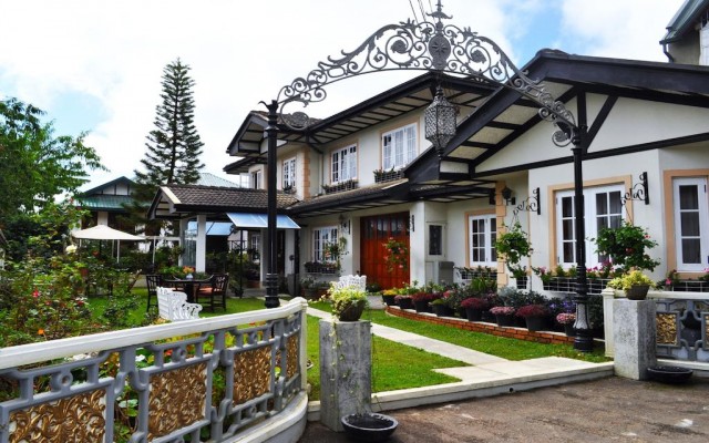 Hotels and resorts in Vietnam