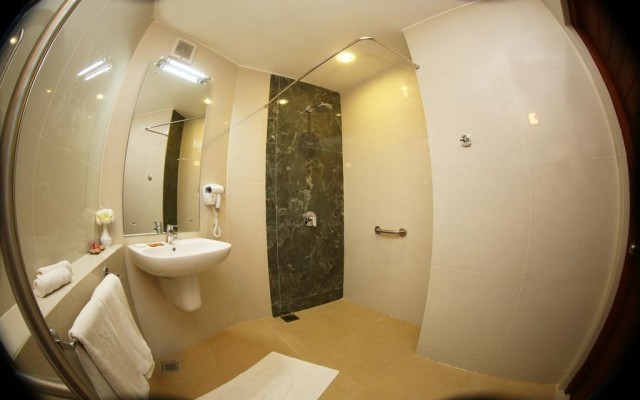 Hotels and resorts in SRI LANKA