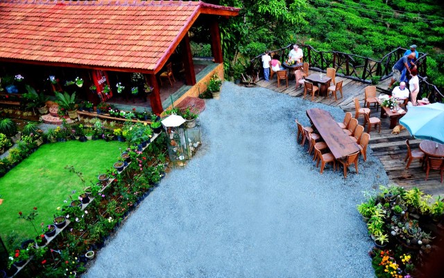 Hotels and resorts in SRI LANKA