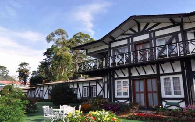 Hotels and resorts in SRI LANKA