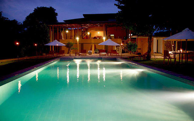 Hotels and resorts in SRI LANKA