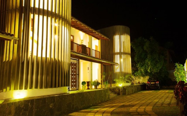 Hotels and resorts in 