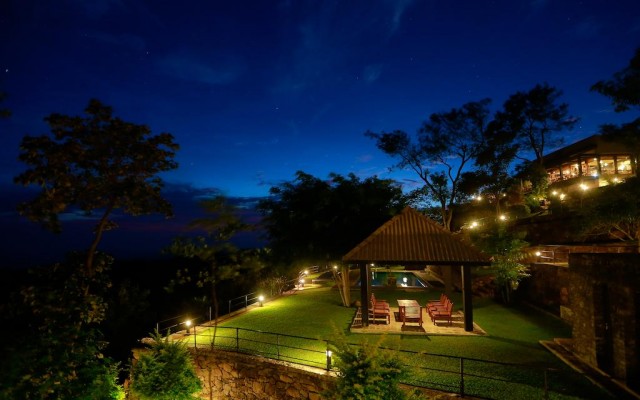 Hotels and resorts in SRI LANKA