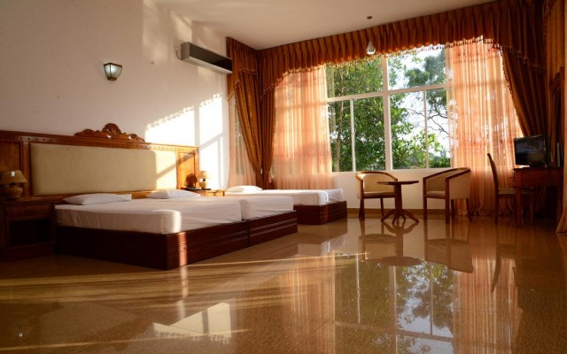 Hotels and resorts in SRI LANKA