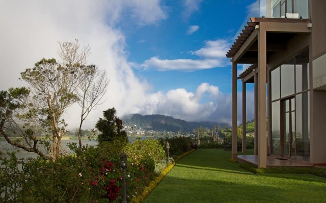 Hotels and resorts in 