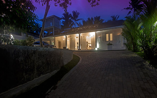 Hotels and resorts in 