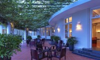 Azerai La Residence