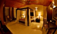 CLOVE VILLA
