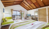 Innahura Island Resort