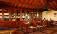 Saman Villa