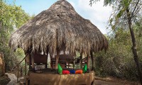 THE MUD HOUSE