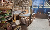 THE MUD HOUSE